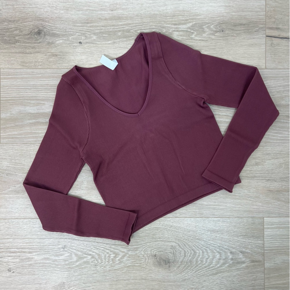 NEW Balance Athletica Vitality Mauve Synergy V Long Sleeve